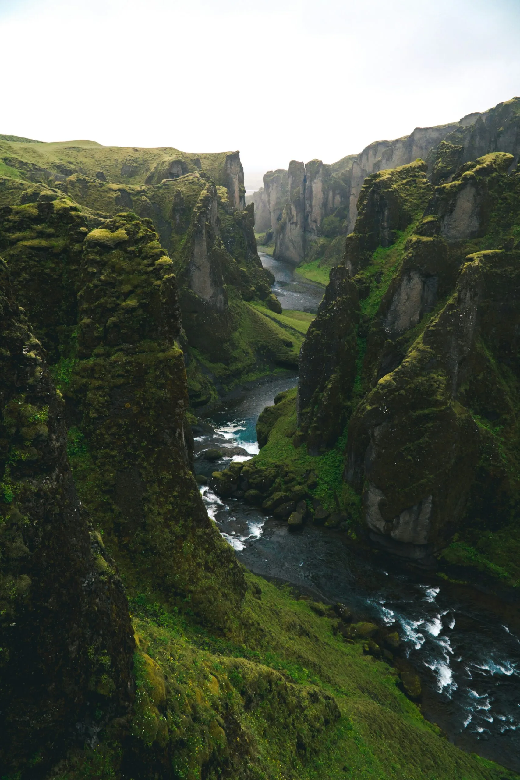 Fjaðrárgljúfur Canyon, Islândia